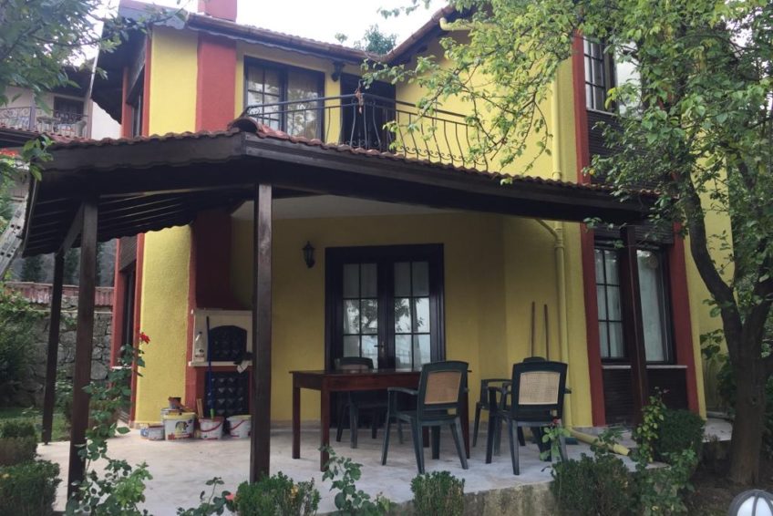 Sapanca Kurtköy de Önü Kapanmaz Göl Manzaralı Villa İlkay Sorucu